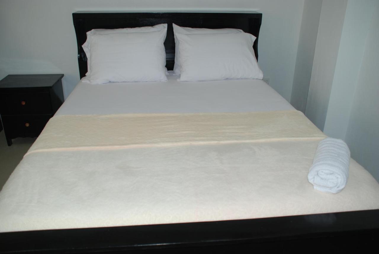 Hotel Coastalbay 2 & Golf Cart Rental San Pedro  Dış mekan fotoğraf