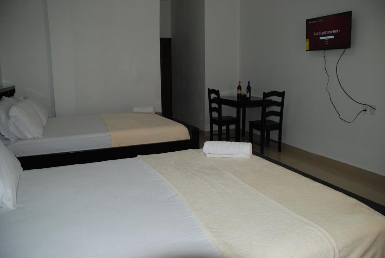 Hotel Coastalbay 2 & Golf Cart Rental San Pedro  Dış mekan fotoğraf